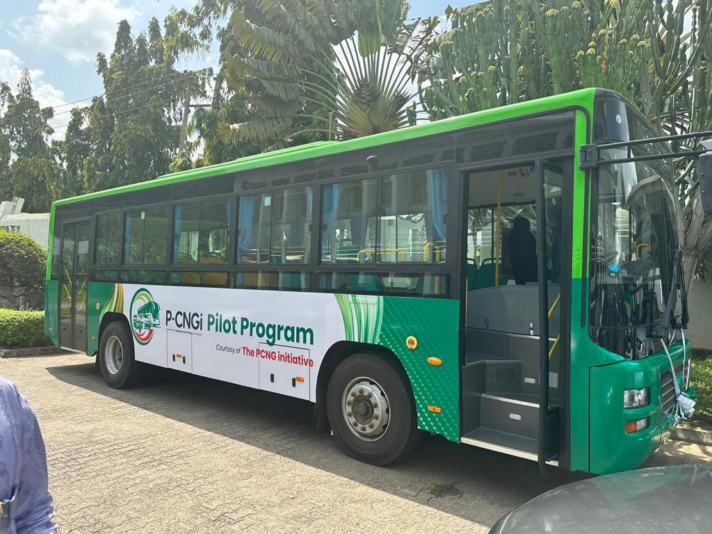 Oil Marketers Receives 100 CNG Buses for Donation to Reduce Impact of Fuel Subsidy