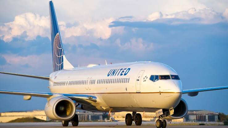 United Airlines Denies Report of Abuja Bound Aircraft Wrongly Landing at Asaba Airport, Claims Incident was Due to Bad Weather