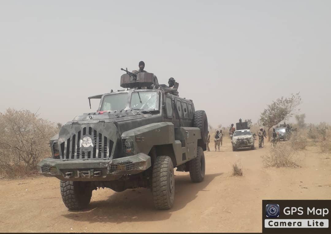 Yobe: Nigerian Troops Defeat ISWAP Terrorists, Rescue Abducted Passengers, Recover Vehicles