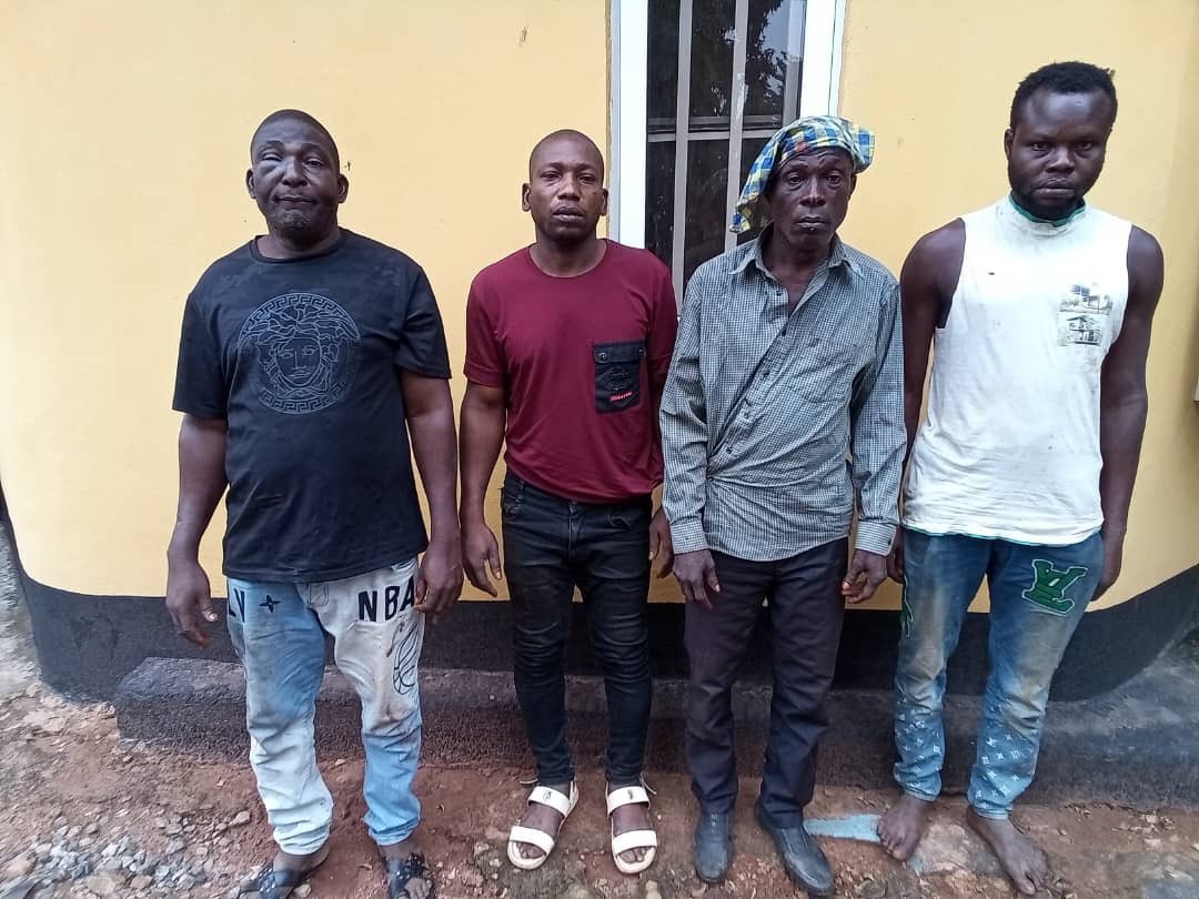 Edo: Troops Arrest Criminal Gangs Terrorizing Ovia Community, Recovers Vehicle Filled with Illicit Drugs