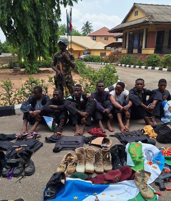 Oyo: Police Arrests 20 Over State Secretariat Invasion, Recovers Arms, Charms, Others