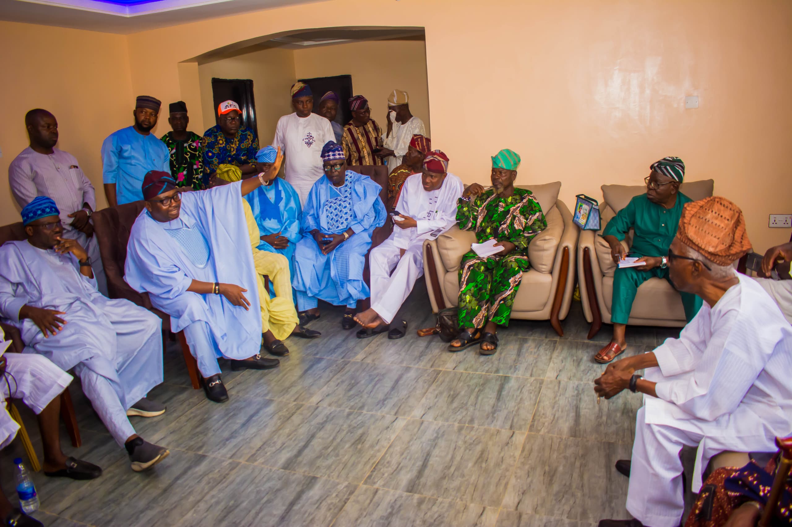Power Minister Adelabu Calls for Peace in Oyo APC, Vows to Restore 15 Years Power Epileptic to Ibarapa